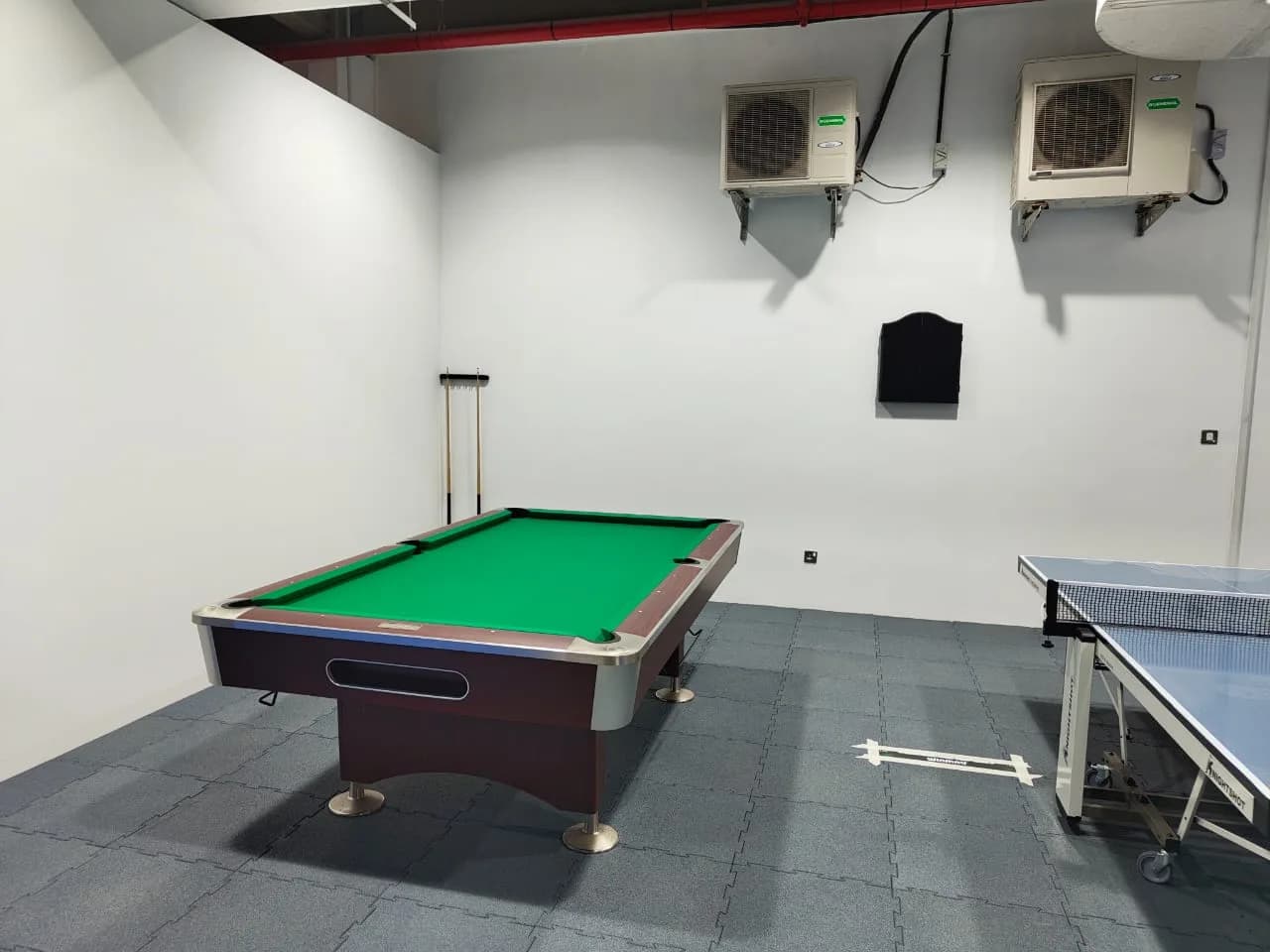 Schneider Electric, Abu Dhabi Office — view 4